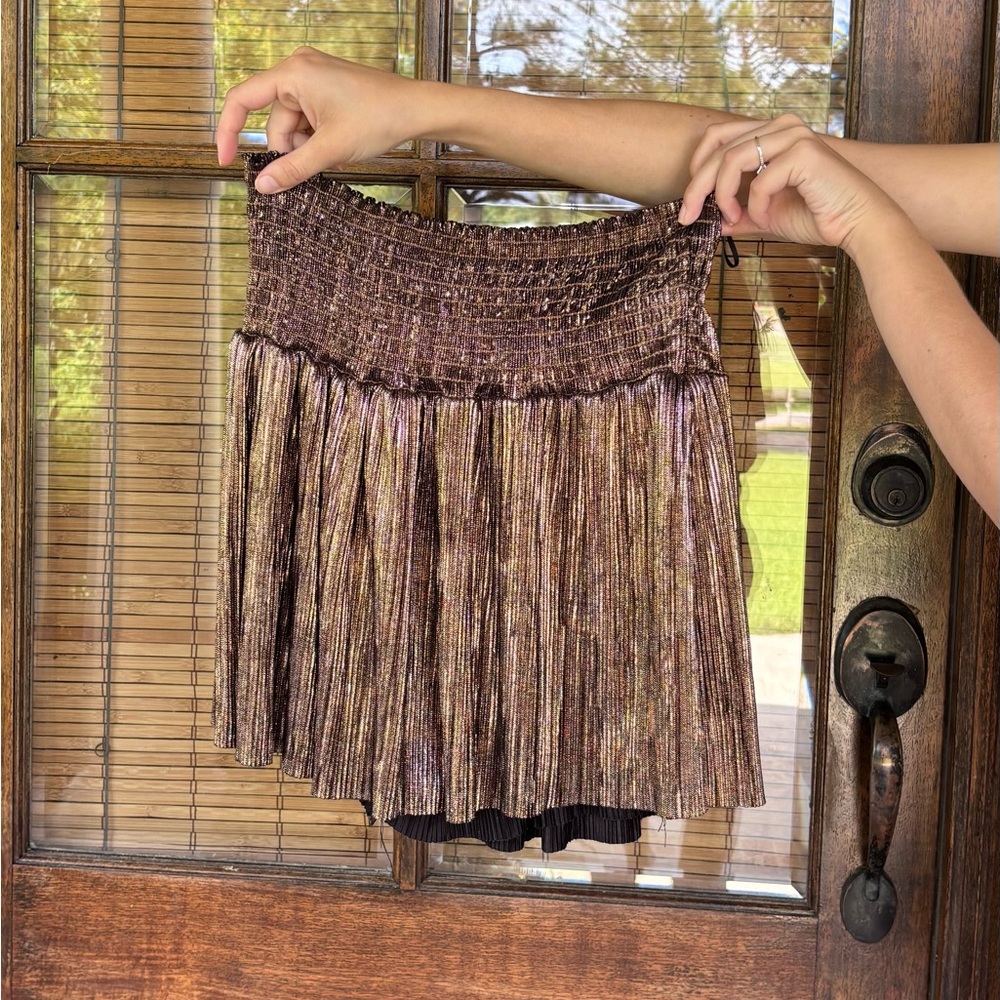Metallic Pleated Skirt